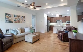 Photo #5: OC25120093 Listing 