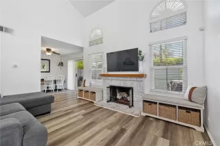 Photo #3: OC25120558 Listing 