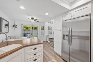 Photo #6: OC25120558 Listing 