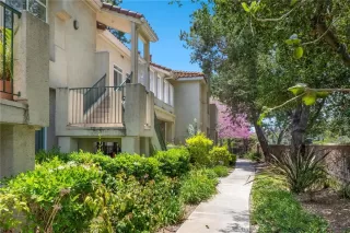 Photo #2: OC25120913 Listing 