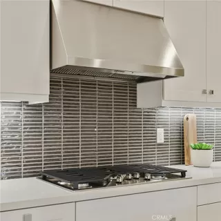 Photo #3: OC25121056 Listing