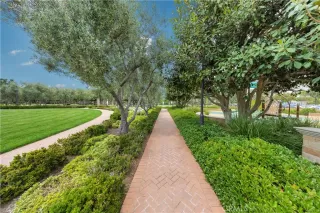 Photo #3: OC25121264 Listing