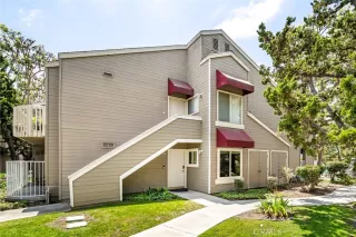 Photo #2: OC25121385 Listing 