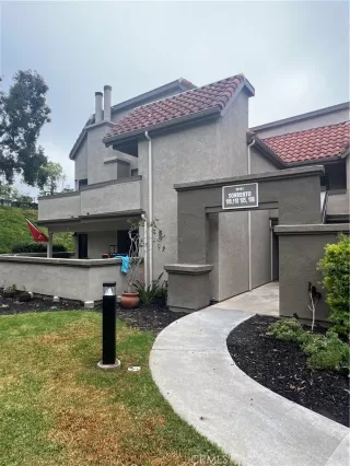 Photo #1: OC25121523 Listing 