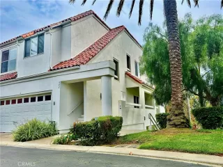 Photo #2: OC25121824 Listing 