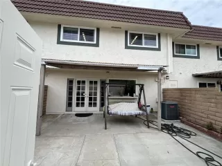 Photo #6: OC25121937 Listing