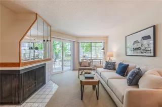 Photo #2: OC25122020 Listing 