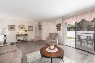 Photo #4: OC25122161 Listing