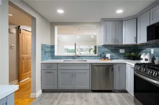 Photo #2: OC25122272 Listing