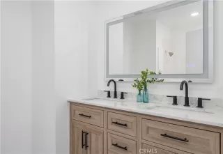 Photo #5: OC25122491 Listing 