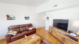 Photo #4: OC25122619 Listing 