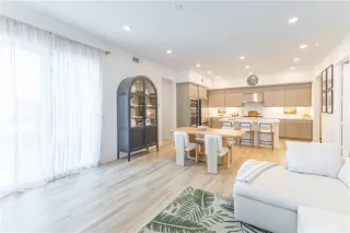 Photo #1: OC25122889 Listing 