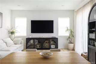 Photo #3: OC25122889 Listing 