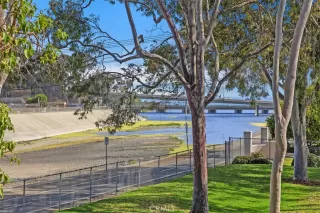 Photo #4: OC25123002 Listing 