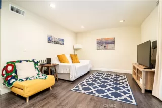 Photo #5: OC25123259 Listing