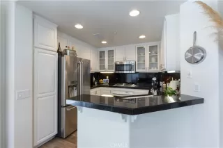 Photo #6: OC25123498 Listing 