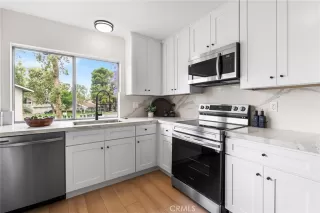 Photo #5: OC25124197 Listing 