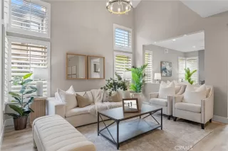 Photo #5: OC25124318 Listing 