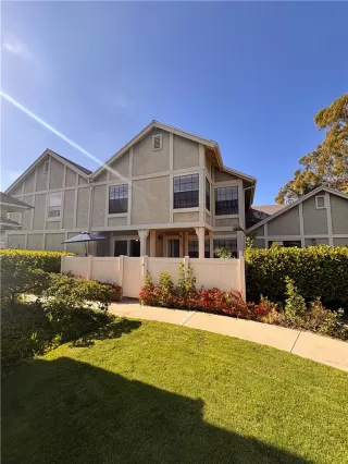 More Details about MLS # OC25124628 : 16102 WARMINGTON LANE 15