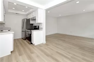 Photo #4: OC25124887 Listing 