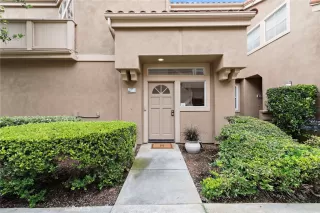 Photo #1: OC25125157 Listing 