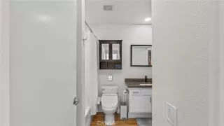 Photo #4: OC25125171 Listing 