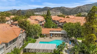 Photo #6: OC25125171 Listing 