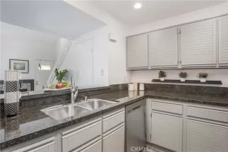 Photo #6: OC25125278 Listing 