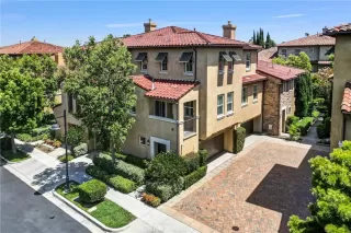 More Details about MLS # OC25125279 : 130 ROADRUNNER