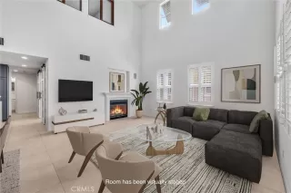 Photo #6: OC25125279 Listing 