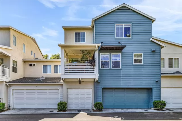 MLS: OC25125553 Condo For Sale