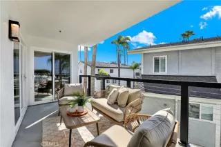 Photo #5: OC25126319 Listing 