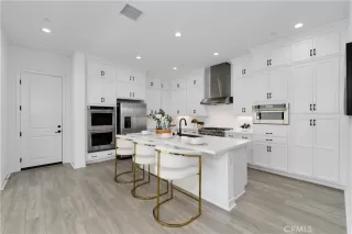 Photo #4: OC25126473 Listing 