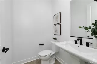 Photo #5: OC25126473 Listing 