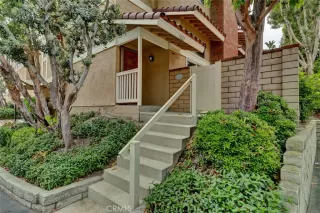 Photo #3: OC25126620 Listing 