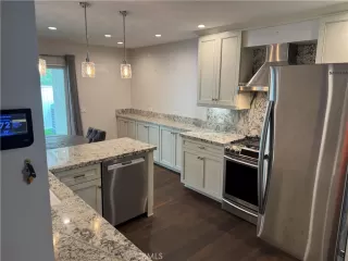 Photo #6: OC25127147 Listing