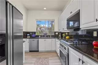 Photo #5: OC25127657 Listing 