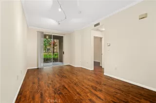 Photo #4: OC25128434 Listing 