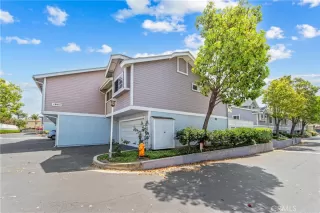 Photo #6: OC25128712 Listing 