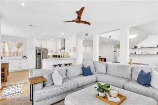 Photo #2: OC25129273 Listing 