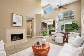 Photo #4: OC25129381 Listing