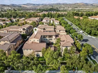 Photo #3: OC25129558 Listing 