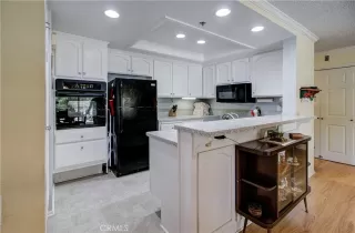 Photo #5: OC25129618 Listing