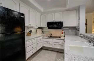 Photo #6: OC25129618 Listing