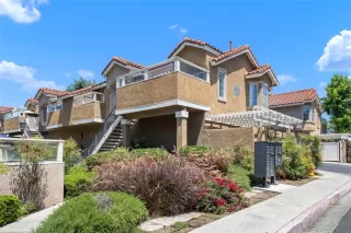 Photo #3: OC25129806 Listing