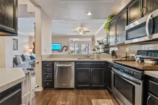 Photo #5: OC25129833 Listing