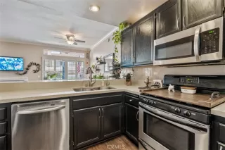 Photo #6: OC25129833 Listing