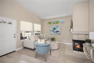 Photo #5: OC25129904 Listing