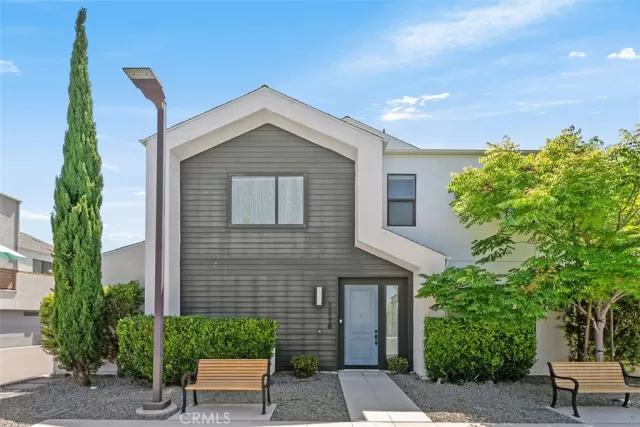 MLS: OC25130144 Condo For Sale