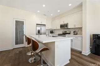 Photo #6: OC25130144 Listing